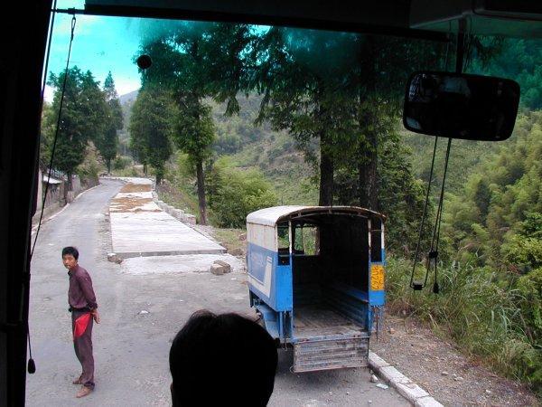 New Road to Huangshan Construction Delay