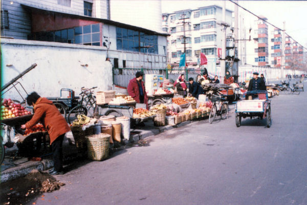  Shopping for Fresh Fruits