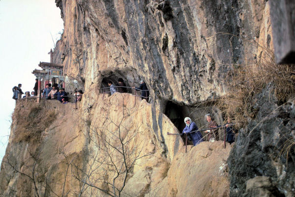 We Climb up West Hill (Xishan)