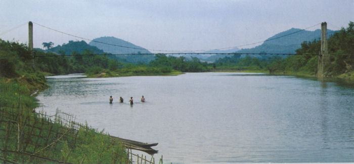Bridge over the Losuo River
