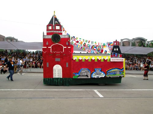 A Float symbolizes the International Flavor - Scene 13