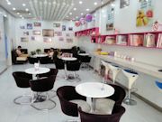 Sias Qberry Frozen Yogurt Shop Photo 6