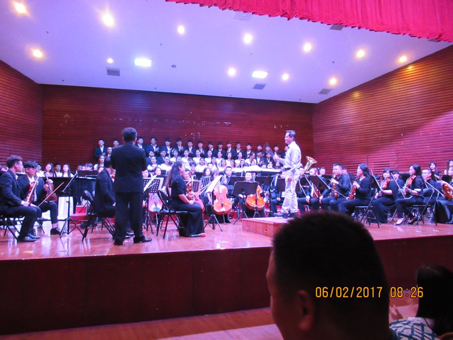 Dr. Chen Leads Orchestra  