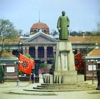 1911 Revolution Monument