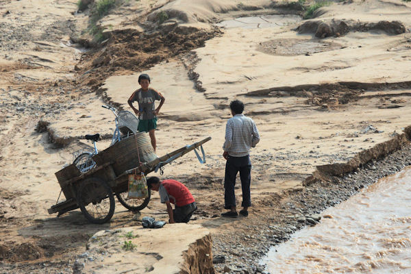 Transportation Scenes in Modern China