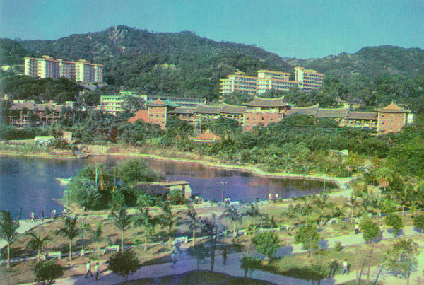 http://www.paulnoll.com/China/Work/Lujiang-Xiamen-University.jpg