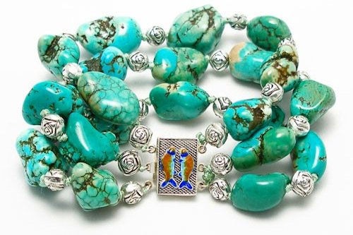 Medium Turquoise Color 