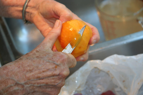 Step 3, Peel Peaches