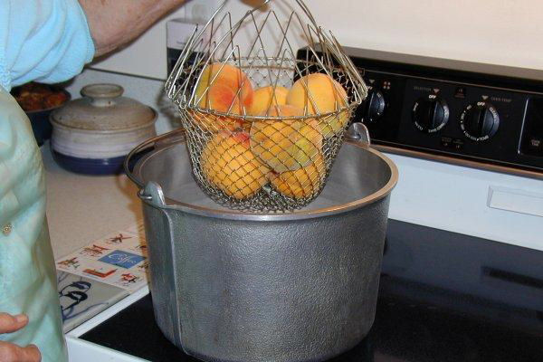 Step 11, Put Peaches in Hot Water