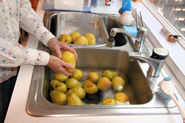Step 1 - Wash Pears 