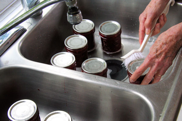 Step 21 - Wash Jars