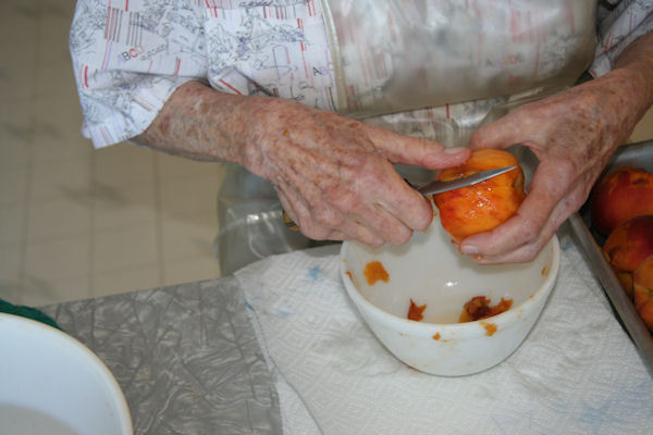 Step 5 - Trim the Peaches 