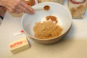 Making Apricot Crisp, Step 16