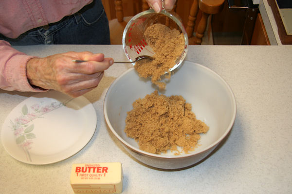 Step 3 - Sugar into Bowl