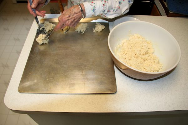 Step 16 - Spoon Macaroons