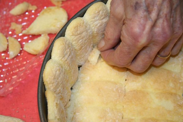 Step 7 - Tuck in Holes