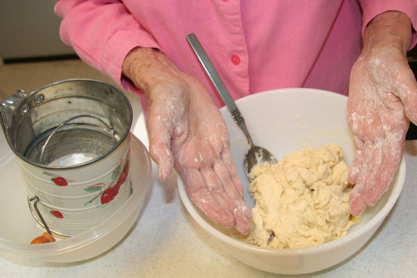 Step 16 - Flour Hands