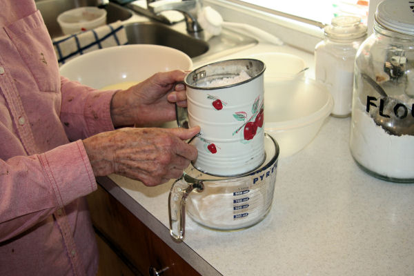 Step 5 - Sift the Flour 