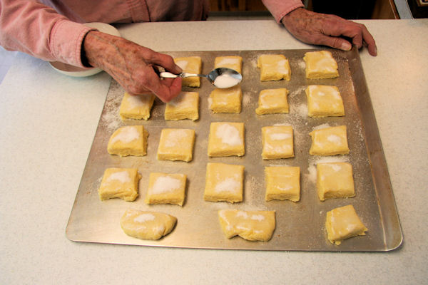 Step 20 - Frost with Sugar