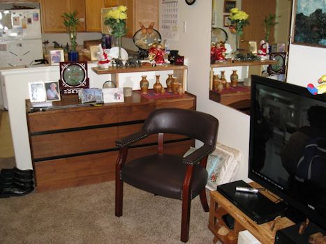 Cabinet and Display Shelf - Scene 15