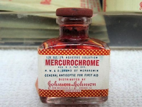 Bottle of Mercurochrome - Photo 23