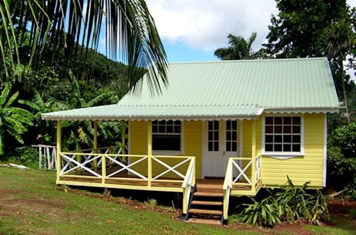 Seaside Cottage - Page 4
