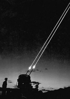  Machine-gun Tracers