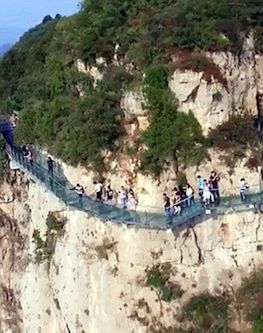 Yuntai Mountain Park Glass Walkway - Page 19