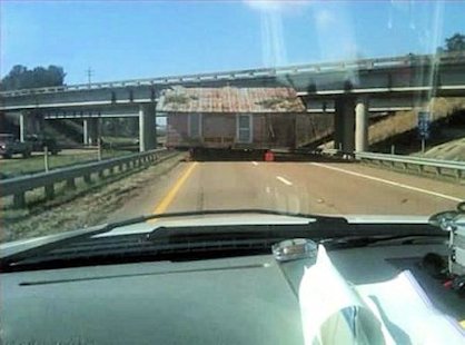 What is the height of that overpass?