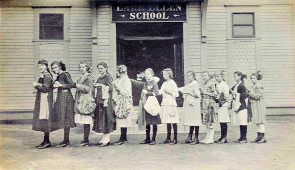 School in 1918