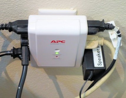 APC P6W 6 Outlets 120V Surge Arrest Power Distribution Unit