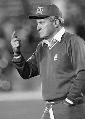 Lavell Edwards   /