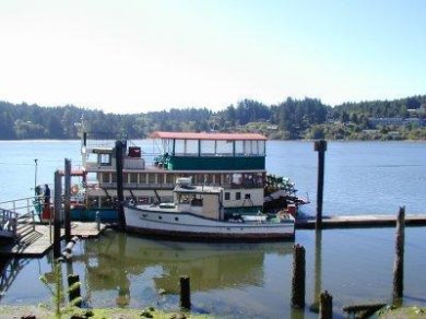 Sternwheeler