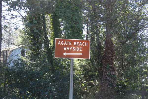 Agate Beach Entrance Sign